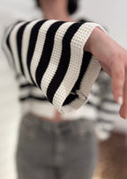 Pull rayé en maille à gros col